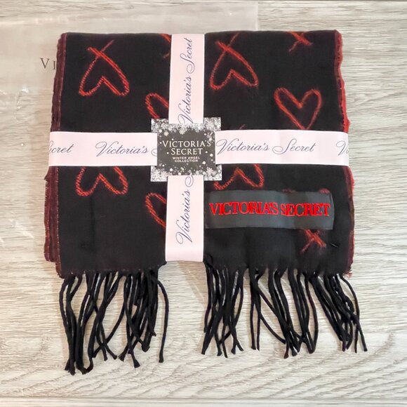 NEW Victoria's Secret Scarf Black Red Hearted Hearts Wrap Fringe NWT - Picture 4 of 11